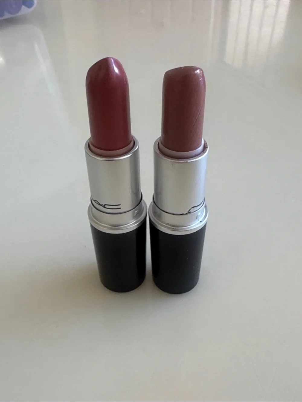 lipstick-style makeup tubes